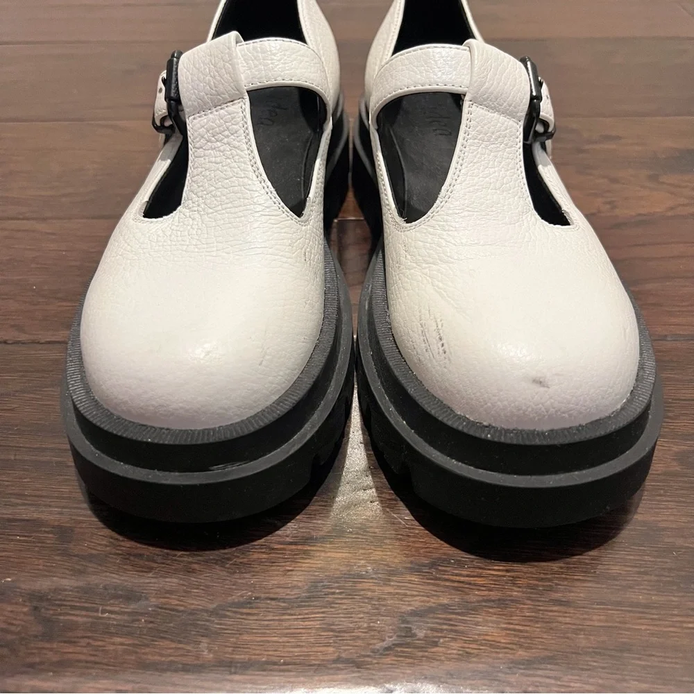 L’idea by Lori T-Strap Mary Jane Women’s Leather Shoes